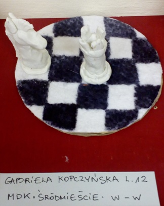 2 Ogólnopolska Wystawa Pokonkursowa "Królewska gra w szachy" 2021. Gabriela Kopczyńska. Zdjęcie - Robert Korpalski.